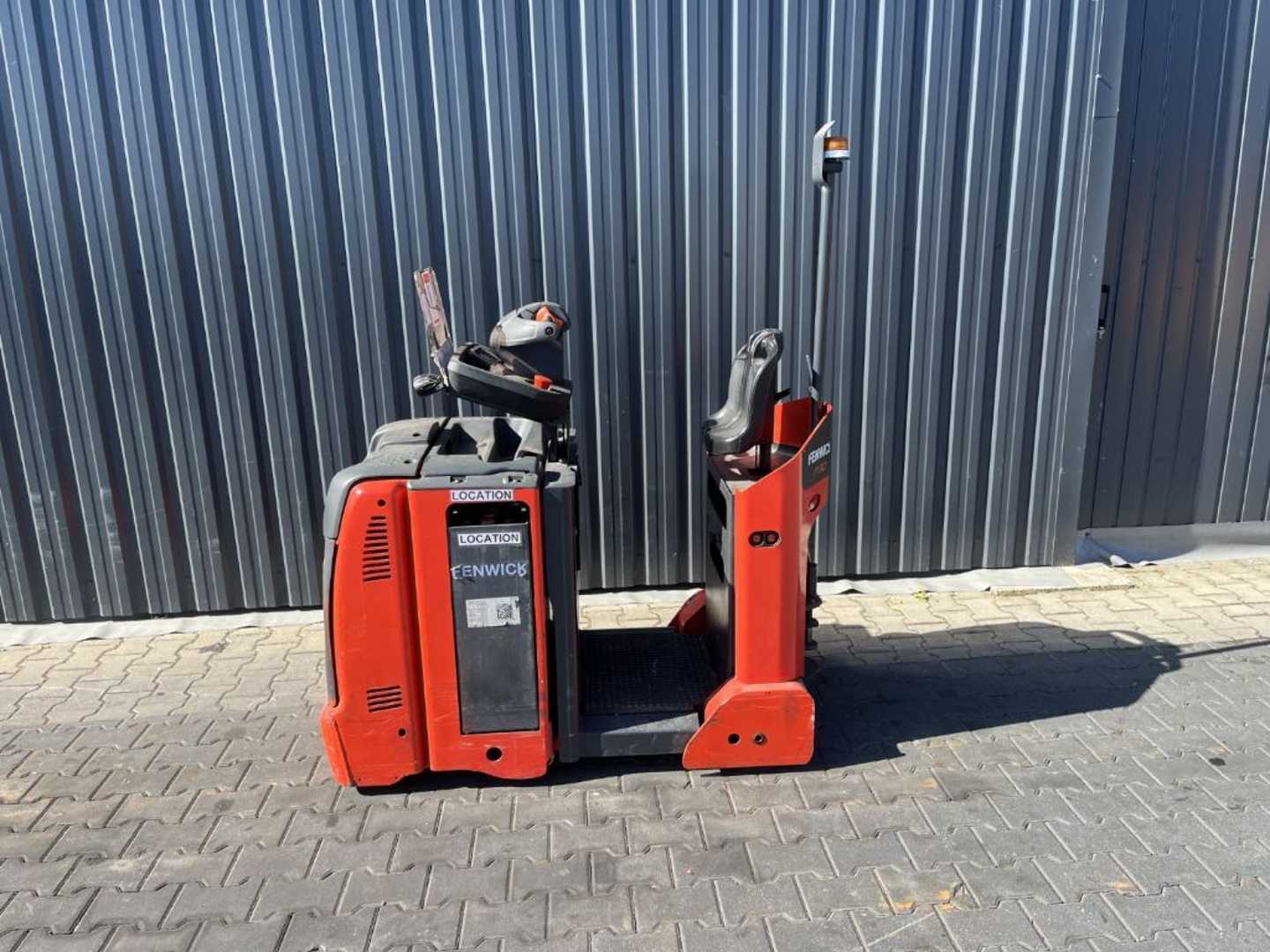 Used Forklift Linde P30C Vilcējs (Image 2) Used Forklift Linde P30C Vilcējs (Image 2)