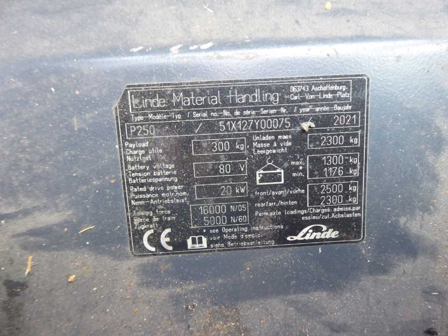 Used Forklift Linde P250SWB Vilcējs (Image 5) Used Forklift Linde P250SWB Vilcējs (Image 5)