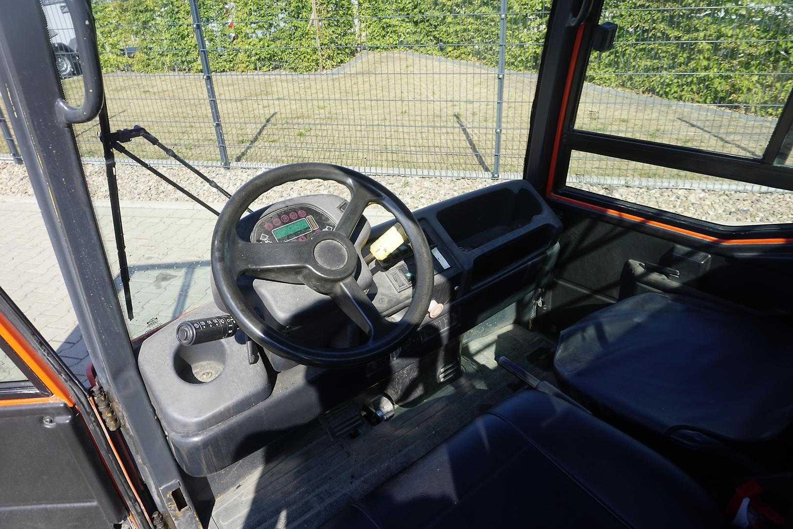 Used Forklift Linde P 250 - 2022er Batterie Vilcējs (Image 11) Used Forklift Linde P 250 - 2022er Batterie Vilcējs (Image 11)
