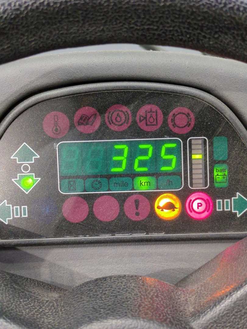 Used Forklift Linde P250-127-05 Vilcējs (Image 5) Used Forklift Linde P250-127-05 Vilcējs (Image 5)