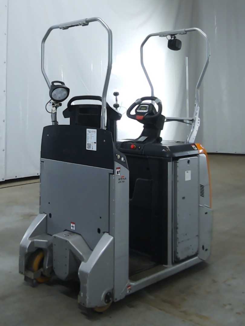 Used Forklift STILL LTX50 Vilcējs (Image 2) Used Forklift STILL LTX50 Vilcējs (Image 2)