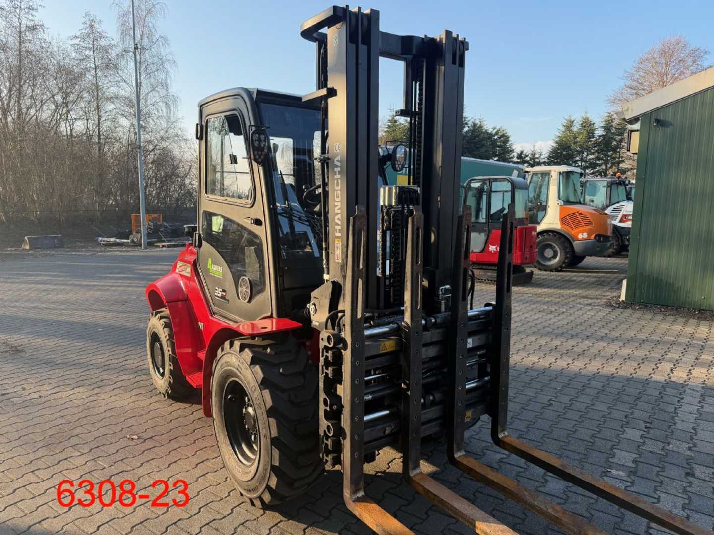 Used Forklift HC CPCD 35 XW-98C-RT 4 Āra iekrāvējs (Image 8) Used Forklift HC CPCD 35 XW-98C-RT 4 Āra iekrāvējs (Image 8)