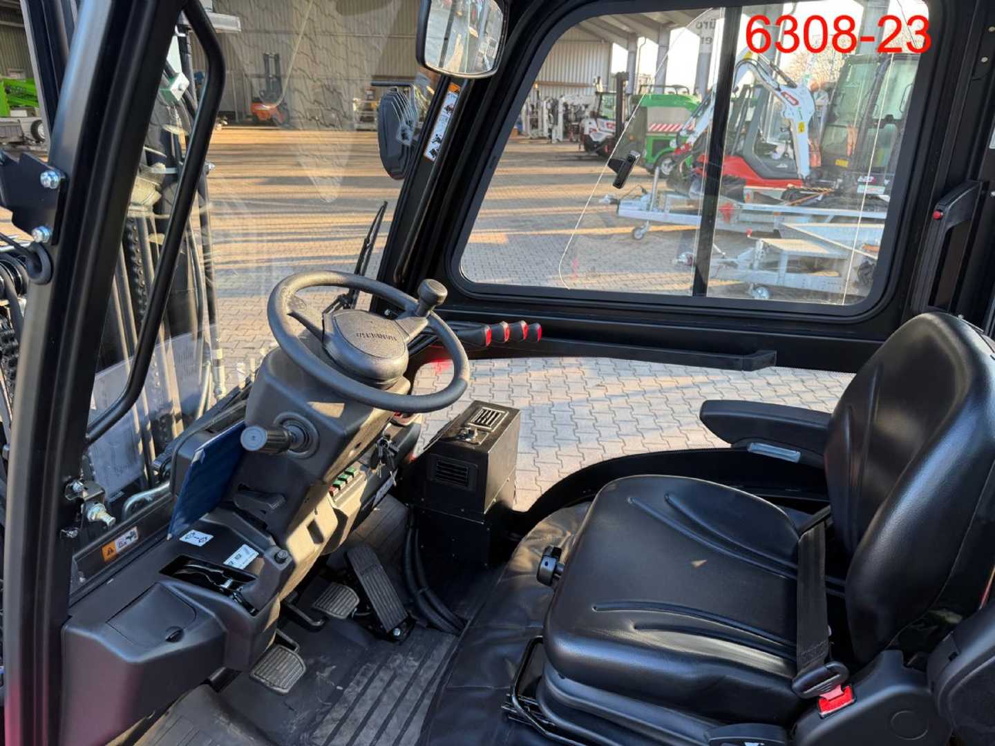 Used Forklift HC CPCD 35 XW-98C-RT 4 Āra iekrāvējs (Image 20) Used Forklift HC CPCD 35 XW-98C-RT 4 Āra iekrāvējs (Image 20)