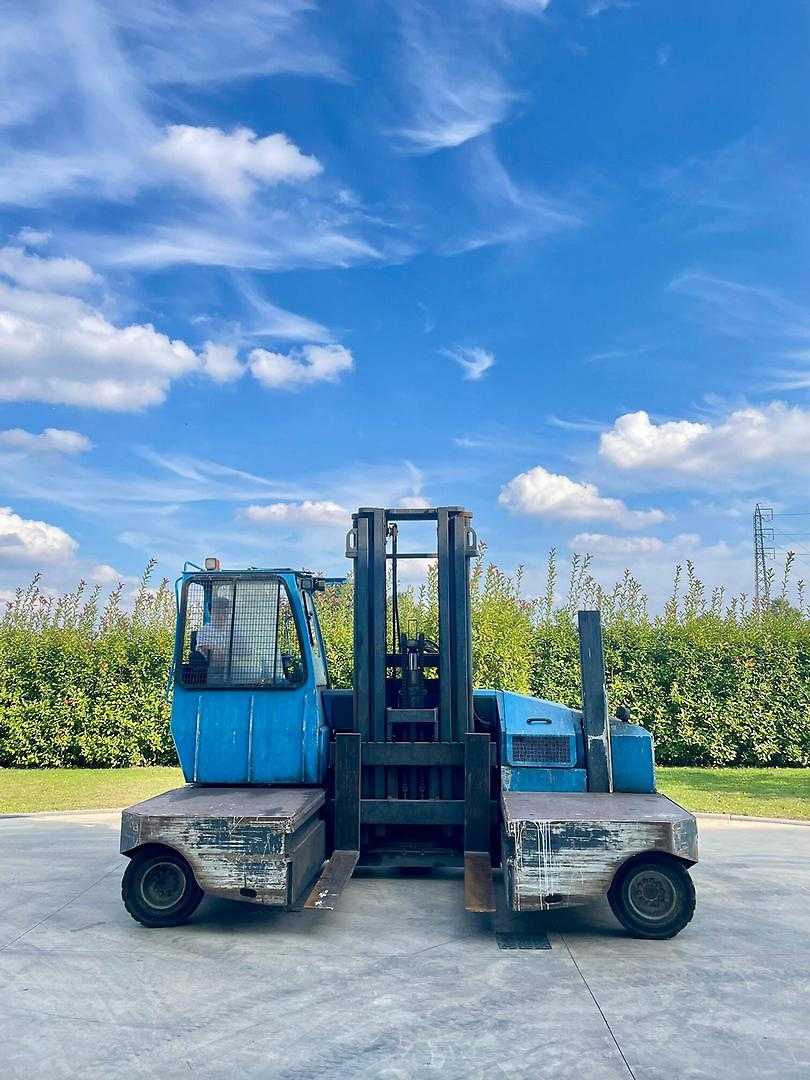 Used Forklift Combilift C4500SR Četrpusējais iekrāvējs (Image 4) Used Forklift Combilift C4500SR Četrpusējais iekrāvējs (Image 4)
