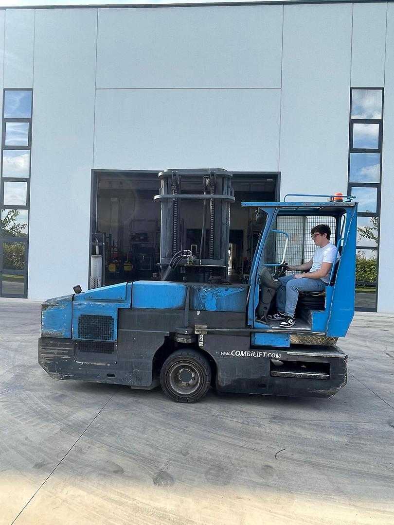 Used Forklift Combilift C4500SR Četrpusējais iekrāvējs (Image 7) Used Forklift Combilift C4500SR Četrpusējais iekrāvējs (Image 7)