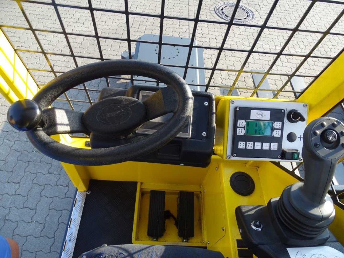 Used Forklift Combilift C5000ESL Četrpusējais iekrāvējs (Image 6) Used Forklift Combilift C5000ESL Četrpusējais iekrāvējs (Image 6)
