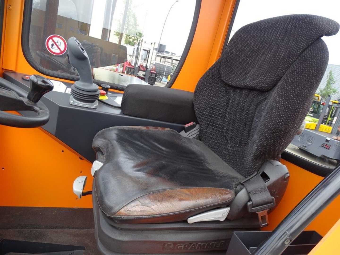 Used Forklift Hubtex MQ50 - TRIPLEX - Batterie 2025 Četrpusējais iekrāvējs (Image 7) Used Forklift Hubtex MQ50 - TRIPLEX - Batterie 2025 Četrpusējais iekrāvējs (Image 7)