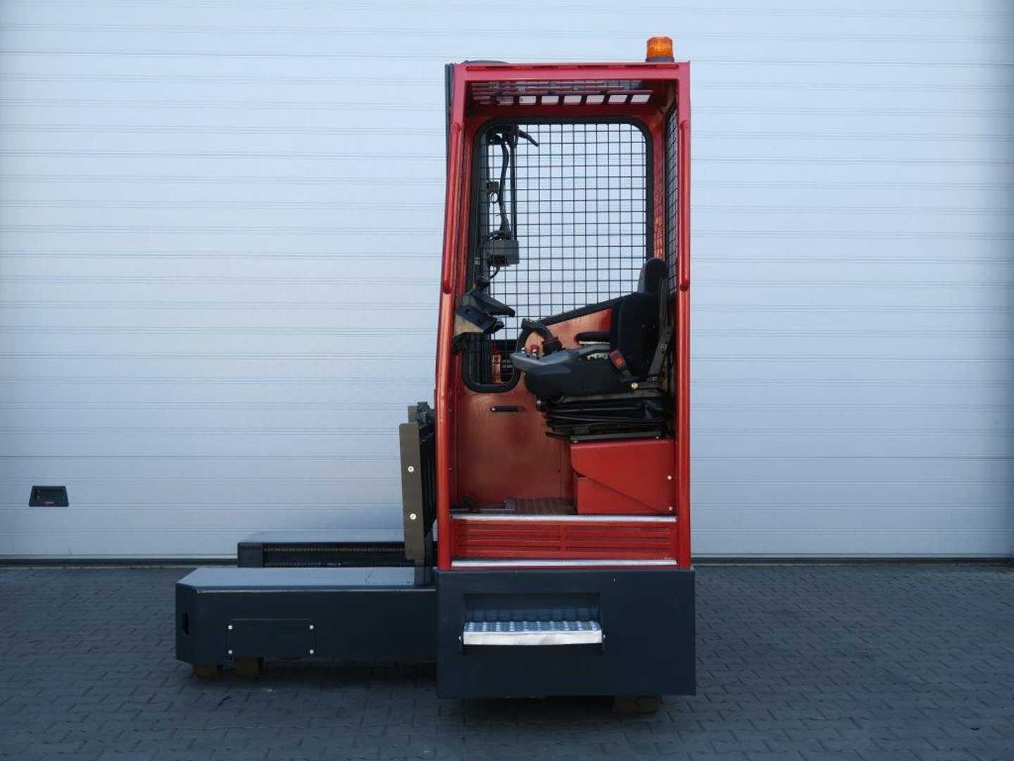 Used Forklift Other Compact 2504 Četrpusējais iekrāvējs (Image 4) Used Forklift Other Compact 2504 Četrpusējais iekrāvējs (Image 4)