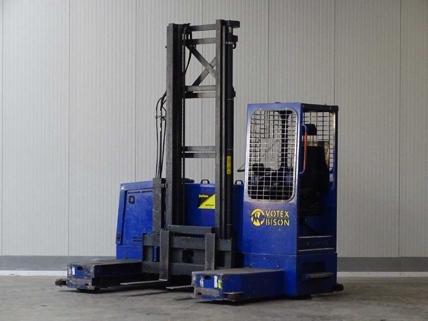 Used Forklift Other COMPACT Četrpusējais iekrāvējs (Image 2) Used Forklift Other COMPACT Četrpusējais iekrāvējs (Image 2)