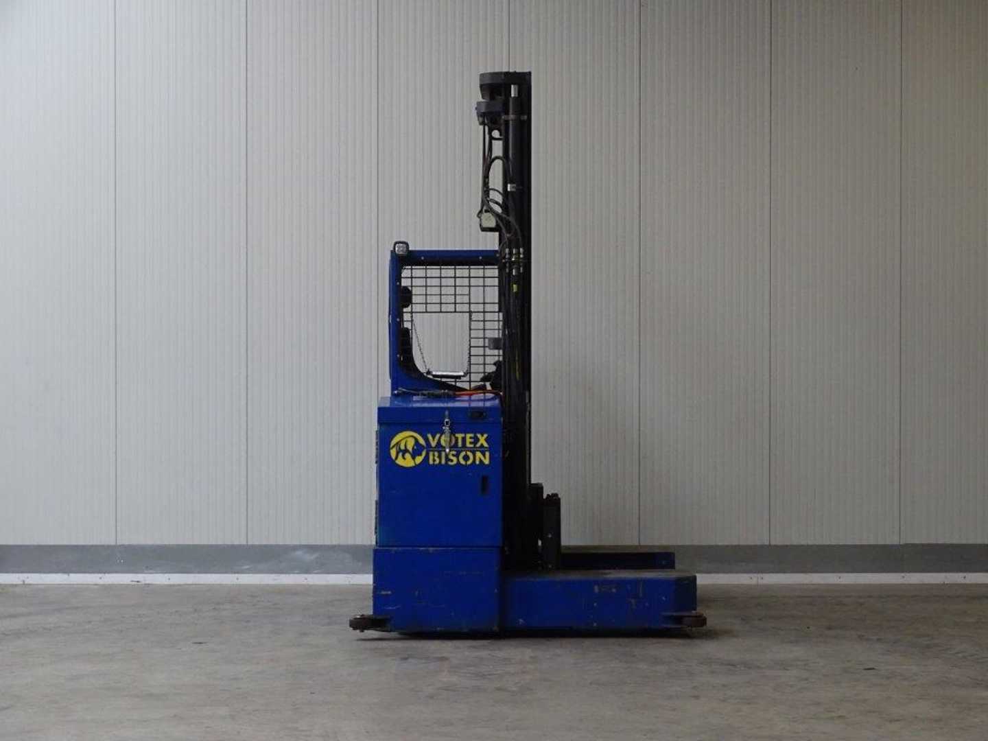 Used Forklift Other COMPACT Četrpusējais iekrāvējs (Image 5) Used Forklift Other COMPACT Četrpusējais iekrāvējs (Image 5)