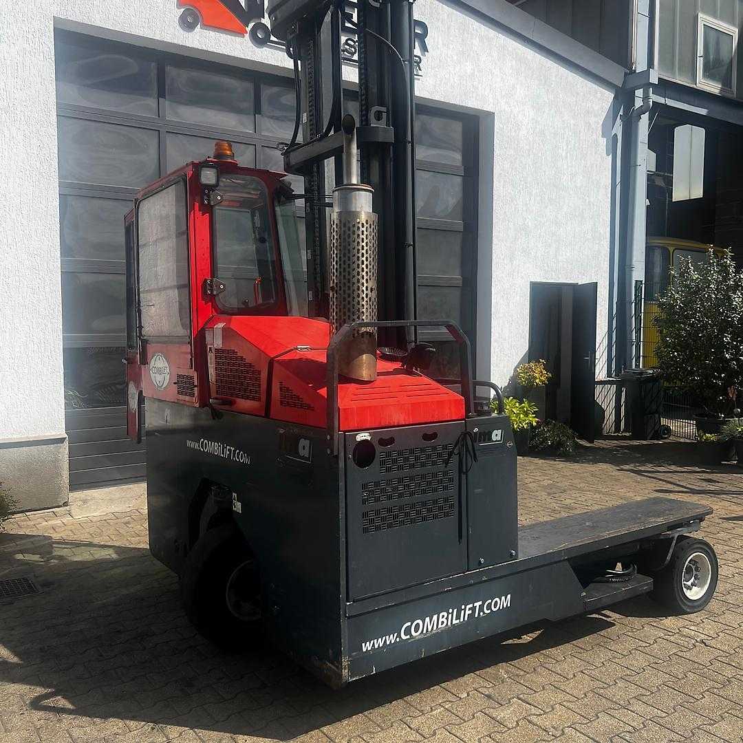 Used Forklift Combilift C5000 Četrpusējais iekrāvējs (Image 7) Used Forklift Combilift C5000 Četrpusējais iekrāvējs (Image 7)