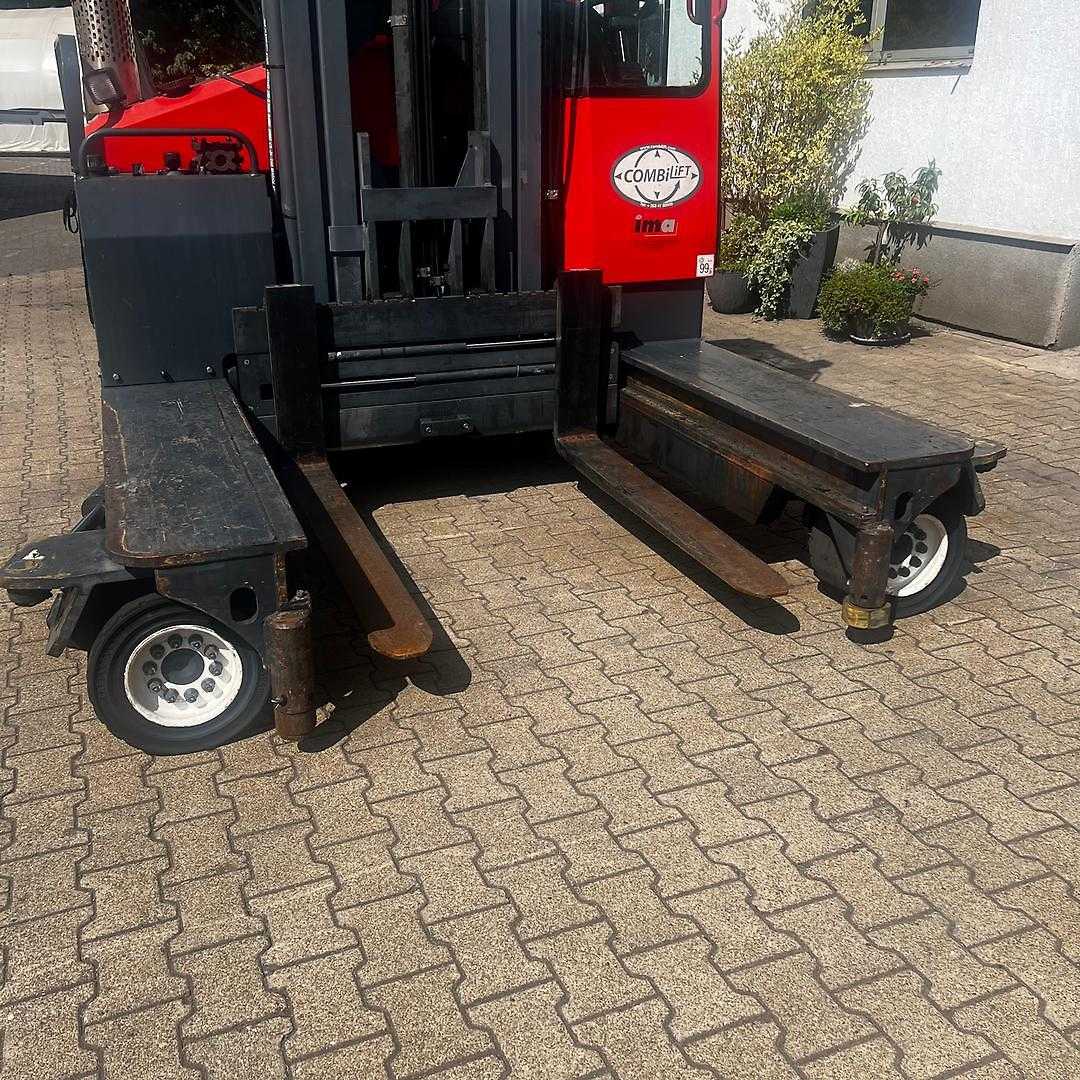 Used Forklift Combilift C5000 Četrpusējais iekrāvējs (Image 14) Used Forklift Combilift C5000 Četrpusējais iekrāvējs (Image 14)