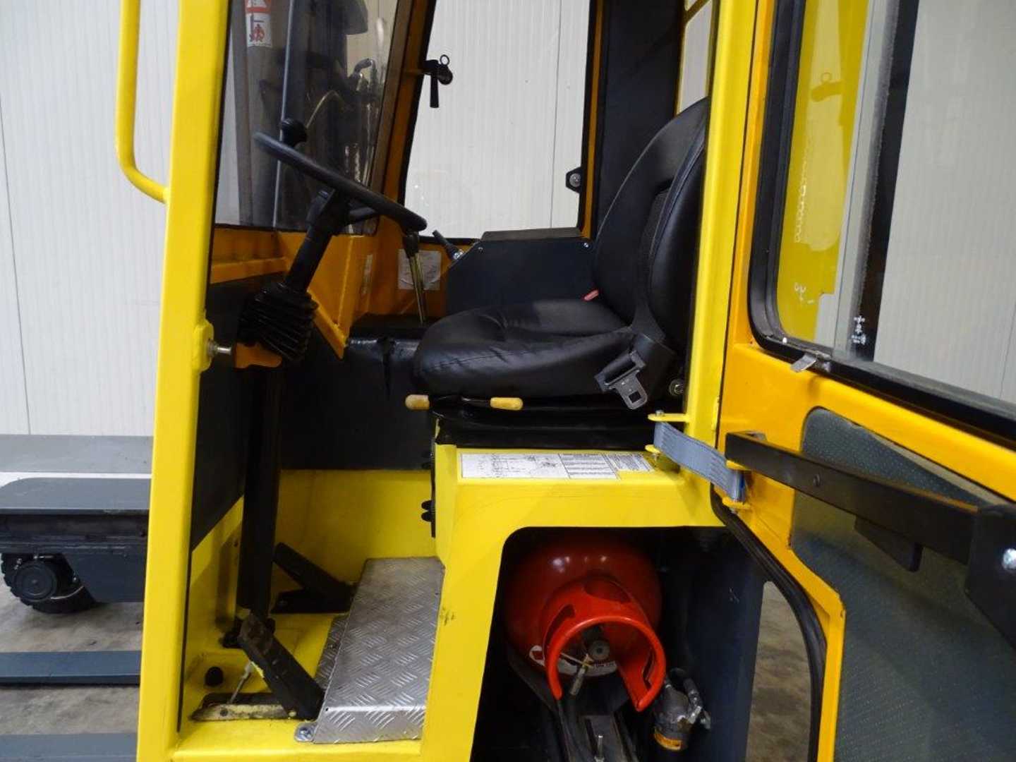 Used Forklift Combilift C3000 Četrpusējais iekrāvējs (Image 6) Used Forklift Combilift C3000 Četrpusējais iekrāvējs (Image 6)