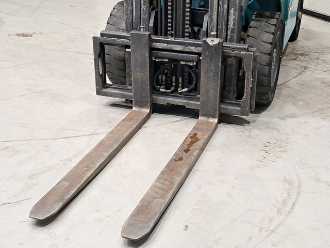 Muletto usato BAOLI CD25 DIESEL VIERRADFRONTSTAPLER (13051975)