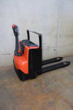 Muletto usato BT LWE180 ELEKTRO NIEDERHUBWAGENSEMIELEKTRISCH (13065178)