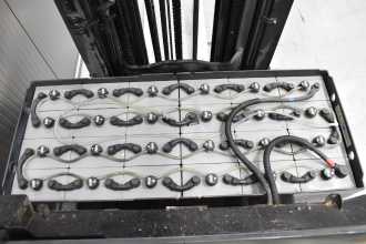 Muletto usato BT RRE 200 /58544/ ELEKTRO SCHUBMASTSTAPLER (13066441)