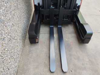 Muletto usato BT RRE180HE ELEKTRO SCHUBMASTSTAPLER (13040240)