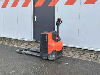 Muletto usato BT Toyota LWE160 ELEKTRO NIEDERHUBWAGENSEMIELEKTRISCH (13075288)