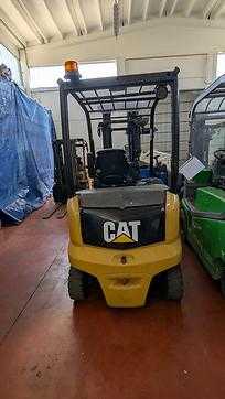 Muletto usato CATERPILLAR EP25N ELEKTRO VIERRADFRONTSTAPLER (13055738)