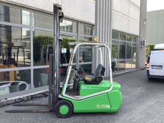 Muletto usato CESAB BLITZ 318 ELEKTRO DREIRADFRONTSTAPLER (13053612)