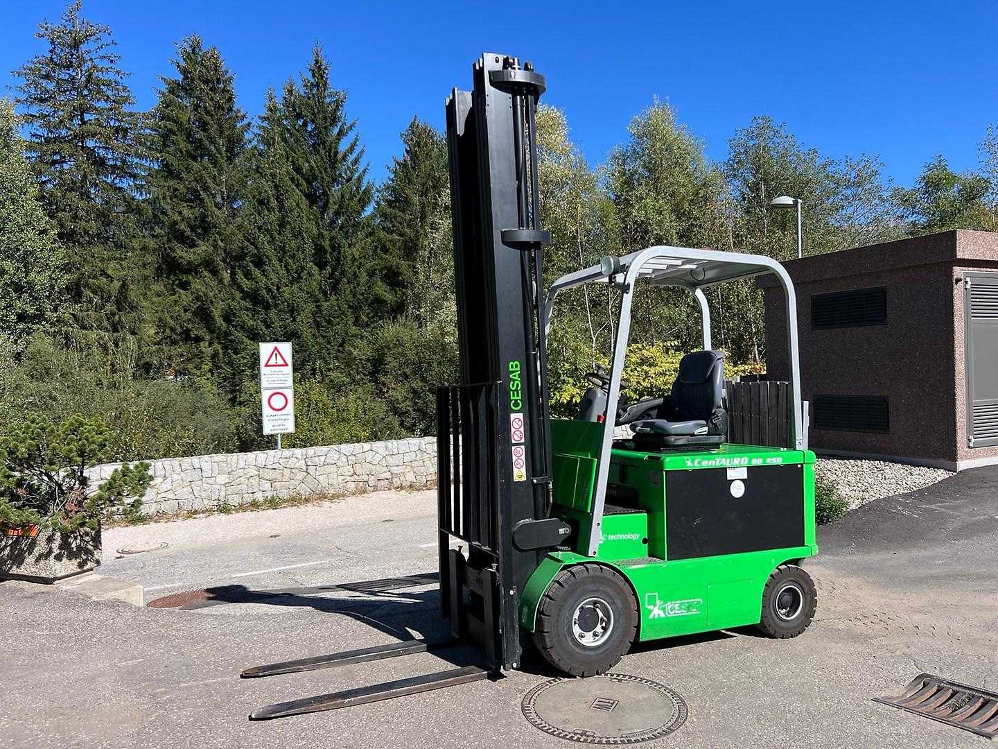 Muletto usato CESAB CENTAURO 250 - 7700mm ELEKTRO VIERRADFRONTSTAPLER (13069117)