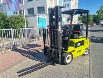 Muletto usato CLARK GEX 20 ELEKTRO VIERRADFRONTSTAPLER (13069834)