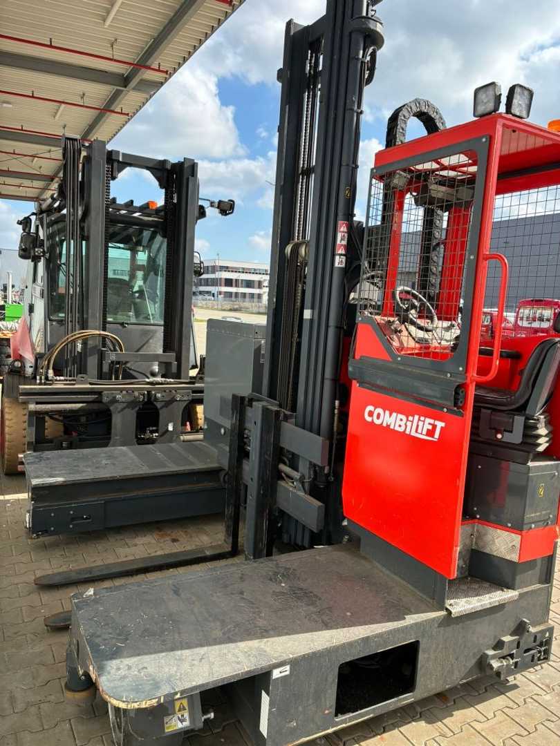 Muletto usato COMBILIFT C3000STE ELEKTRO VIERWEGESTAPLER (13044633)