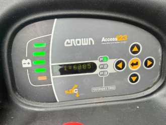 Muletto usato CROWN DT 3040 Baujahr 2019/ Stunden 6005 Akku 2022 ELEKTRO HOCHHUBWAGENDEICHSEL (13072024)