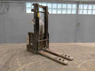 Muletto usato CROWN ESI4000-12 ELEKTRO HOCHHUBWAGENDEICHSEL (12971877)