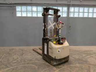 Muletto usato CROWN ESI4000-12 ELEKTRO HOCHHUBWAGENDEICHSEL (12971877)