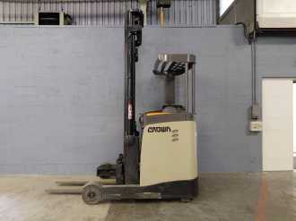 Muletto usato CROWN ESR5240-1.4 ELEKTRO SCHUBMASTSTAPLER (13071228)