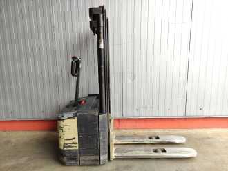 Muletto usato CROWN WE2000-1.25TL ELEKTRO HOCHHUBWAGENDEICHSEL (13042315)