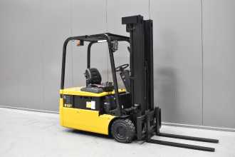Muletto usato DAEWOO B 18 T-2 /58311/ ELEKTRO DREIRADFRONTSTAPLER (13063175) backdrop