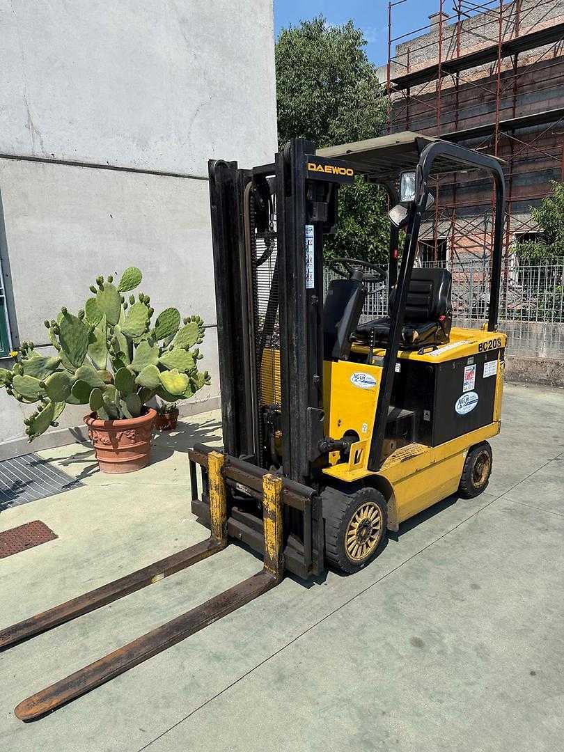 Muletto usato DAEWOO BC 20 S ELEKTRO VIERRADFRONTSTAPLER (13050247)
