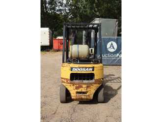 Muletto usato DAEWOO Daewoo-Doosan G25P GAS VIERRADFRONTSTAPLER (13065085)