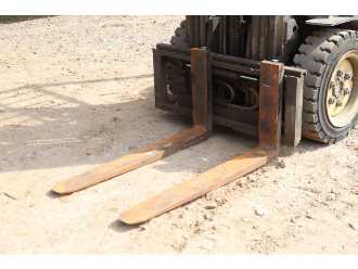 Muletto usato DAEWOO Daewoo-Doosan G25P GAS VIERRADFRONTSTAPLER (13065085)