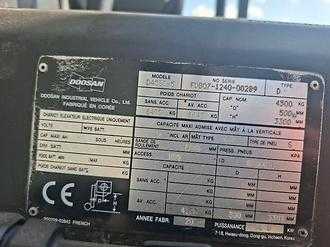 Muletto usato DOOSAN D45SC-5 DIESEL VIERRADFRONTSTAPLER (13073735)