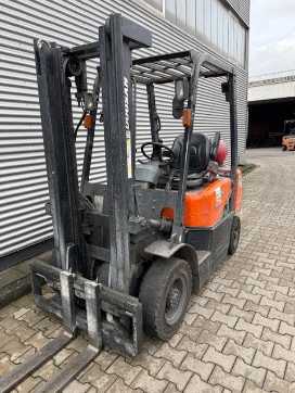 Muletto usato DOOSAN G25X GAS VIERRADFRONTSTAPLER (13021614)