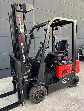 Muletto usato EP CPD18FVL Lithium Ionen ELEKTRO VIERRADFRONTSTAPLER (13034762) backdrop