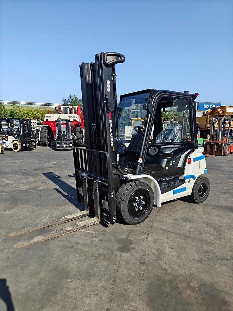 Muletto usato EP EFL30 PRO ELEKTRO VIERRADFRONTSTAPLER (13068728)