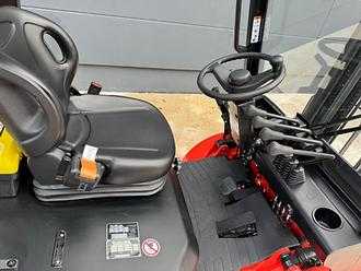 Muletto usato EP EFXZ301-H Lithium Ionen ELEKTRO VIERRADFRONTSTAPLER (13034763)