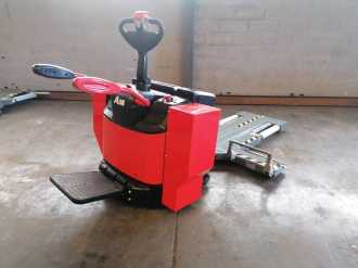 Muletto usato HANGCHA CBD30-AZ3S ELEKTRO NIEDERHUBWAGENFAHRERSTAND (13040871) backdrop