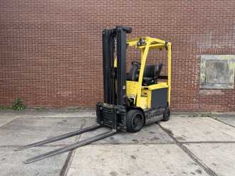 Muletto usato HYSTER E2.5XN MWB ELEKTRO VIERRADFRONTSTAPLER (13058032)