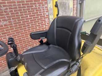 Muletto usato HYSTER E2.5XN MWB ELEKTRO VIERRADFRONTSTAPLER (13058032)