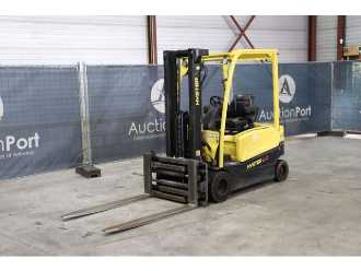 Muletto usato HYSTER J2.0XN LWB ELEKTRO VIERRADFRONTSTAPLER (13059671)
