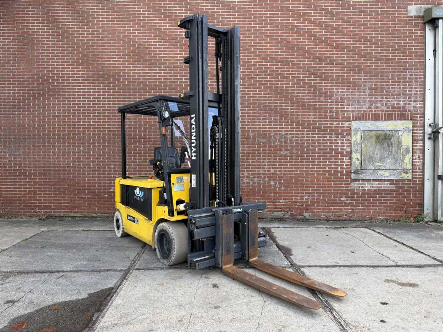 Muletto usato HYUNDAI 30BH-7 ELEKTRO VIERRADFRONTSTAPLER (13072497)