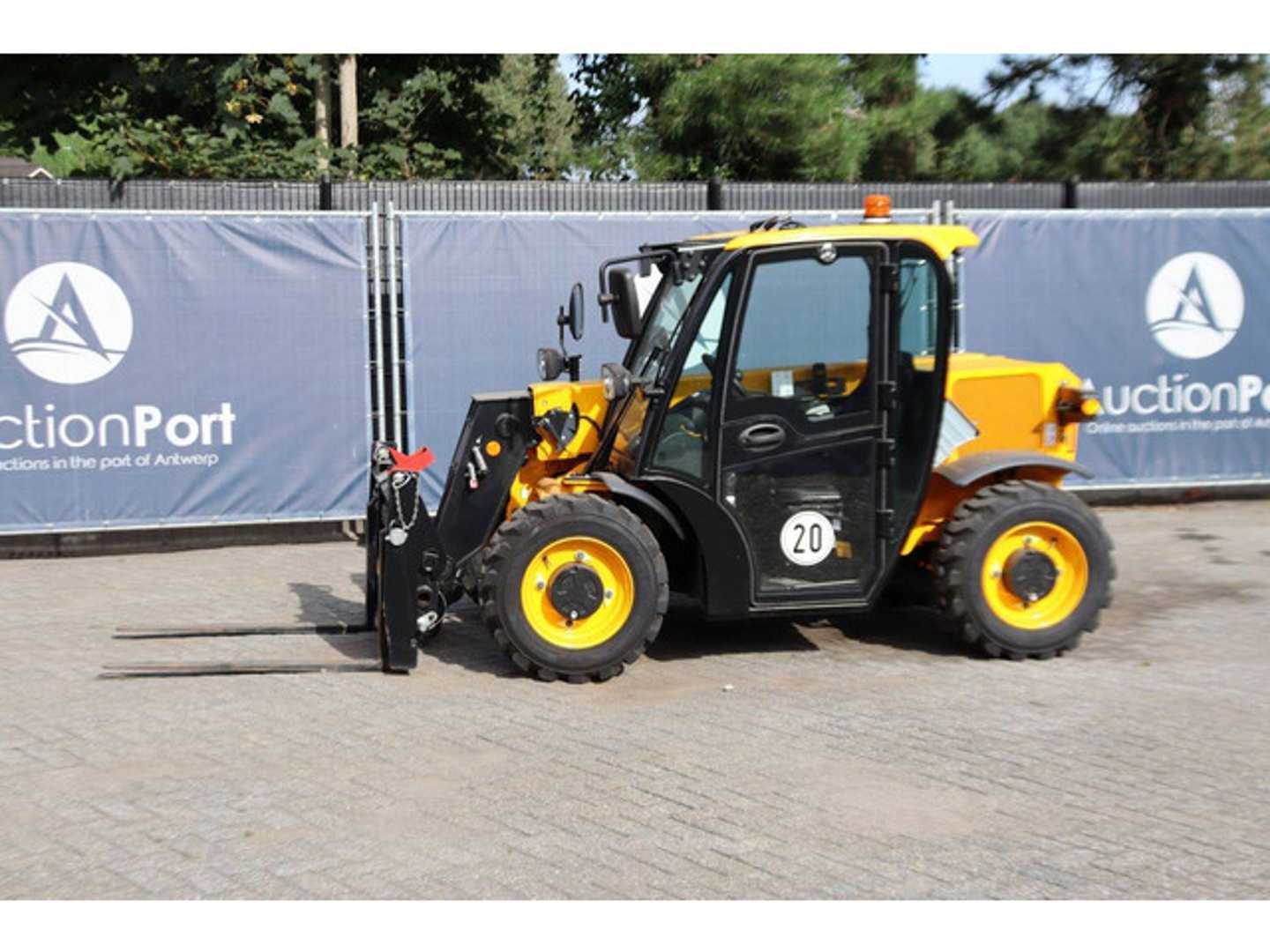 Muletto usato JCB 514-40 CON DIESEL TELESKOPARMSTAPLER (13060364)