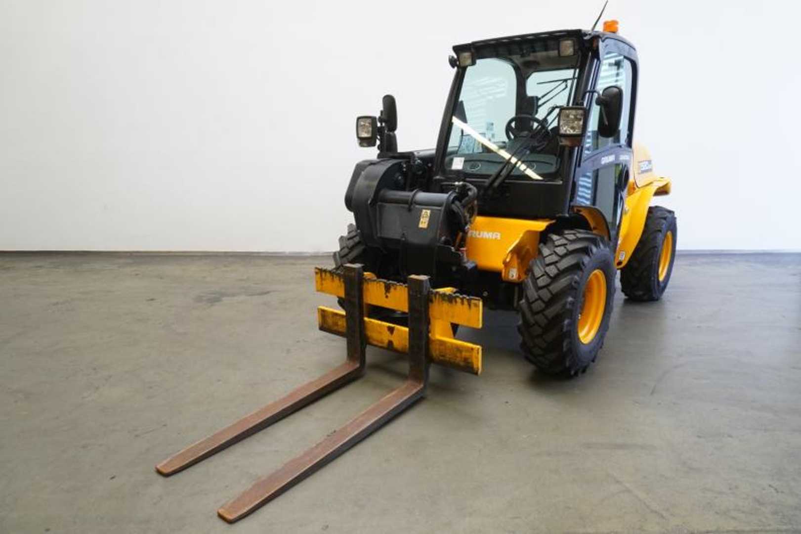 Muletto usato JCB 520-40 4WS DIESEL TELESKOPARMSTAPLER (13074970)