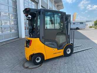 Muletto usato JUNGHEINRICH DFG 316s / Triplex: 4.4m / 2.008h / Klima / SS DIESEL VIERRADFRONTSTAPLER (13052334)