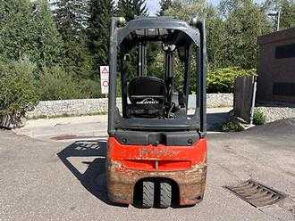 Muletto usato JUNGHEINRICH E16C-02 - 5220mm ELEKTRO DREIRADFRONTSTAPLER (13070650)